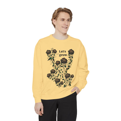 Yellow sweatshirt with rose graphic and “Let’s grow” slogan, soft cotton blend